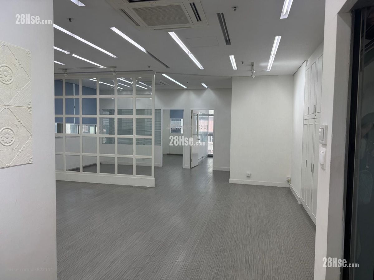 Charm Centre Rental 2 Bedrooms 1,196 ft²