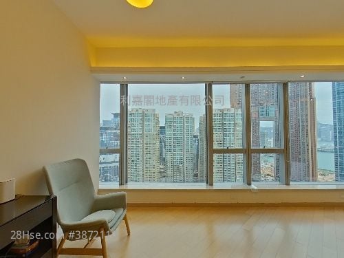 The Cullinan Sell 2 Bedrooms , 2 Bathrooms 831 ft²