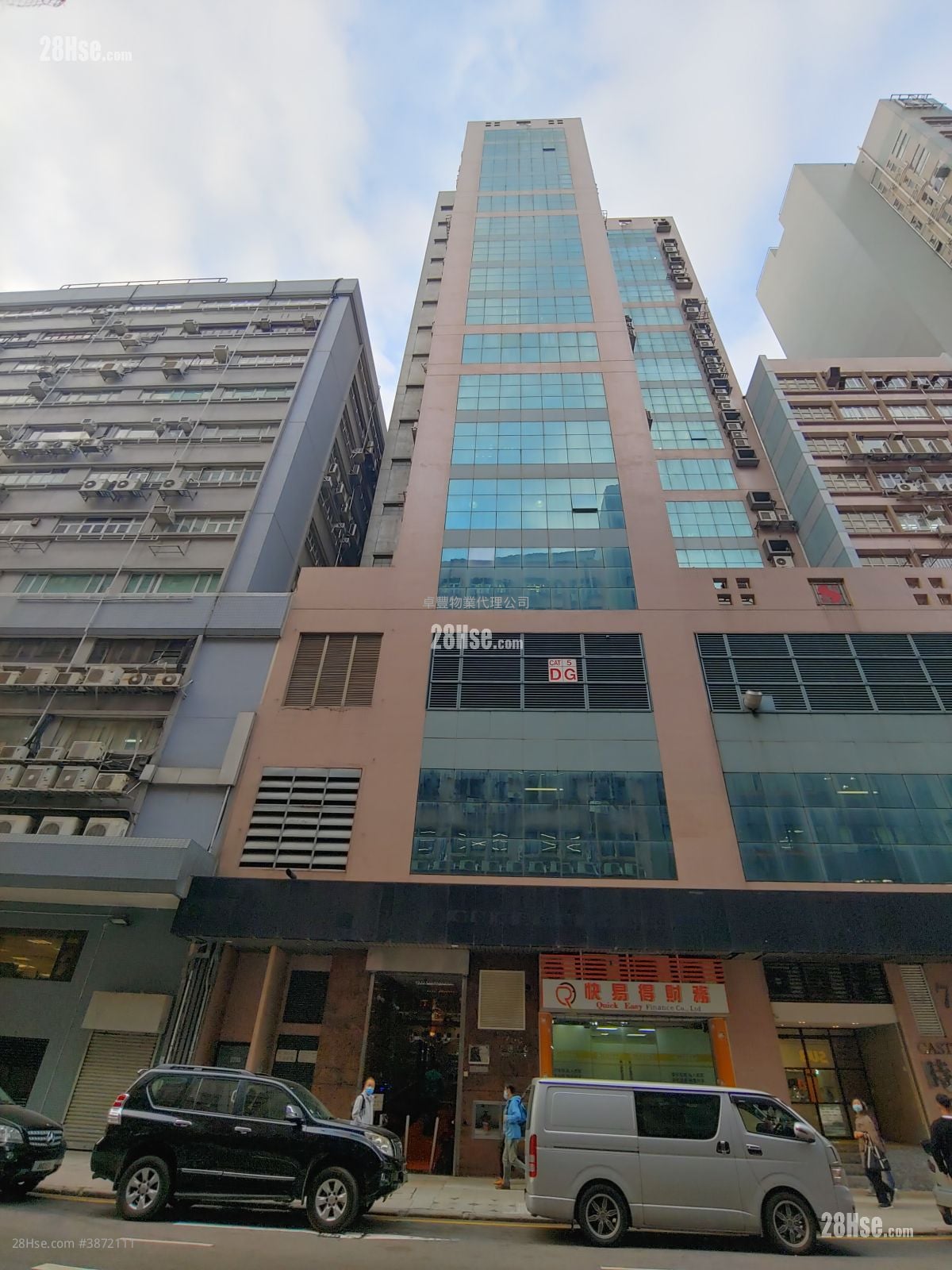 Charm Centre Rental 2 Bedrooms 1,196 ft²