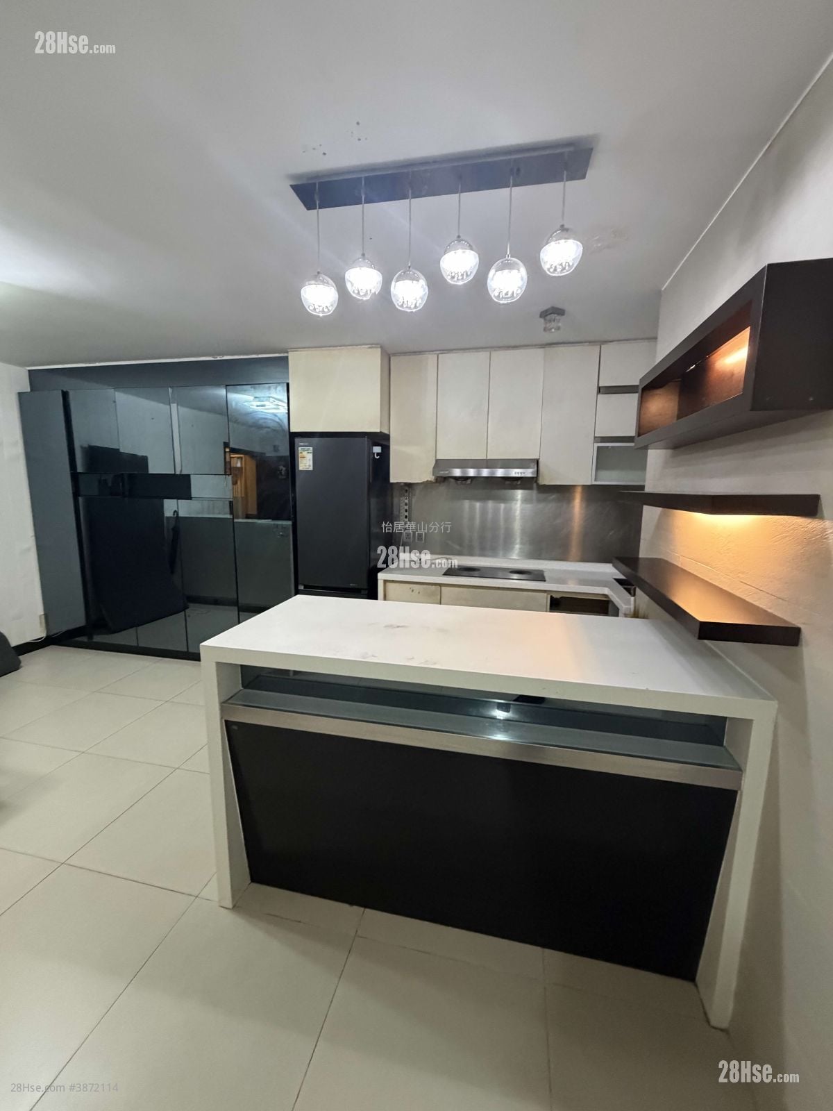 Taikoo Shing Sell 593 ft²