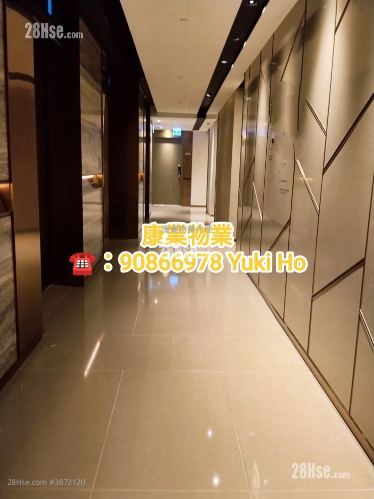W212 Sell Studio , 1 Toilet