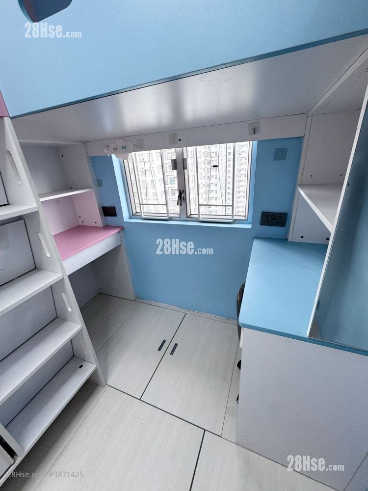 Eightland Gardens Rental 2 Bedrooms , 1 Bathroom 438 ft²