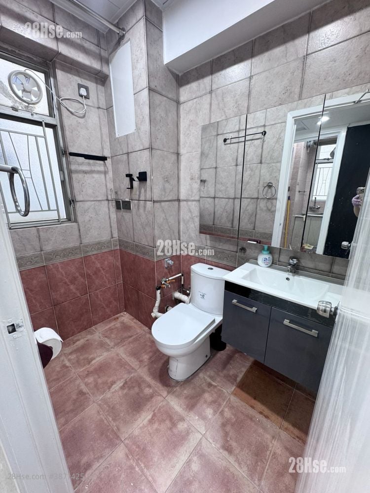 Eightland Gardens Rental 2 Bedrooms , 1 Bathroom 438 ft²