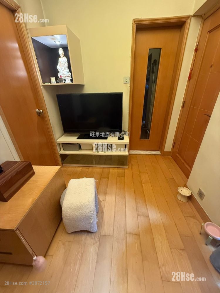 Po Fuk Building Sell 1 Bedroom 242 ft²