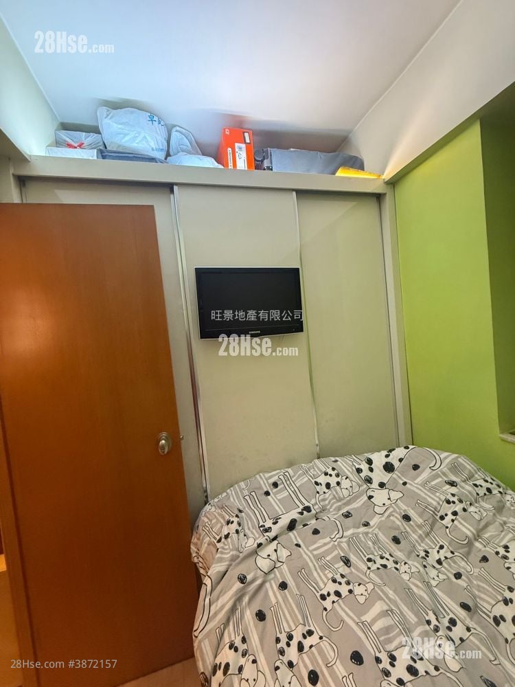 Po Fuk Building Sell 1 Bedroom 242 ft²