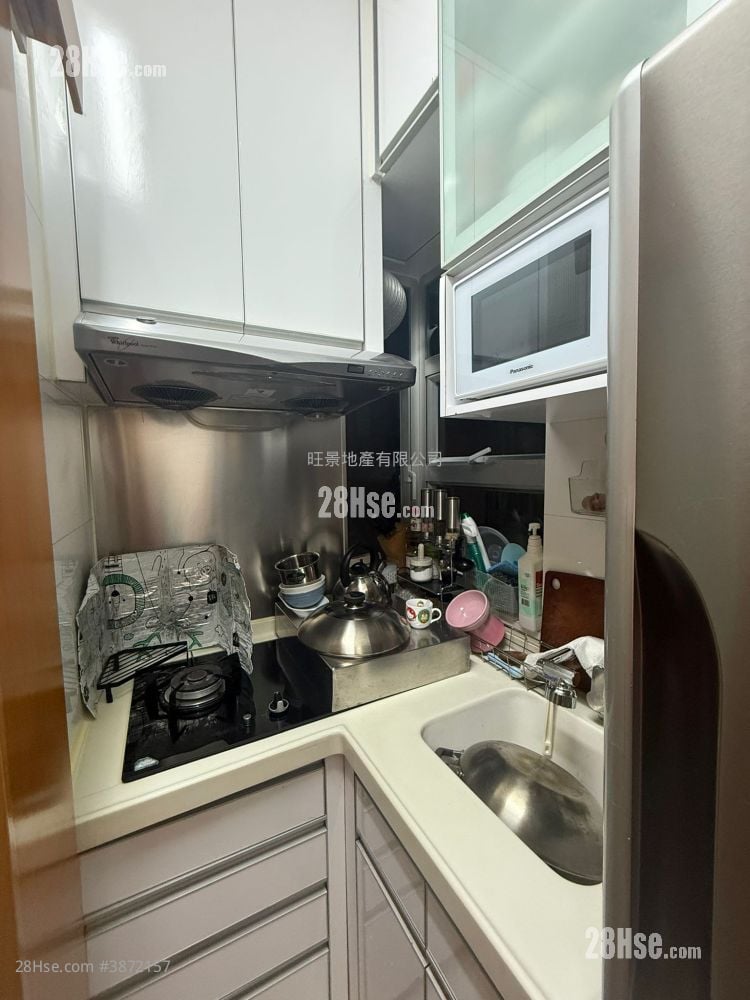 Po Fuk Building Sell 1 Bedroom 242 ft²