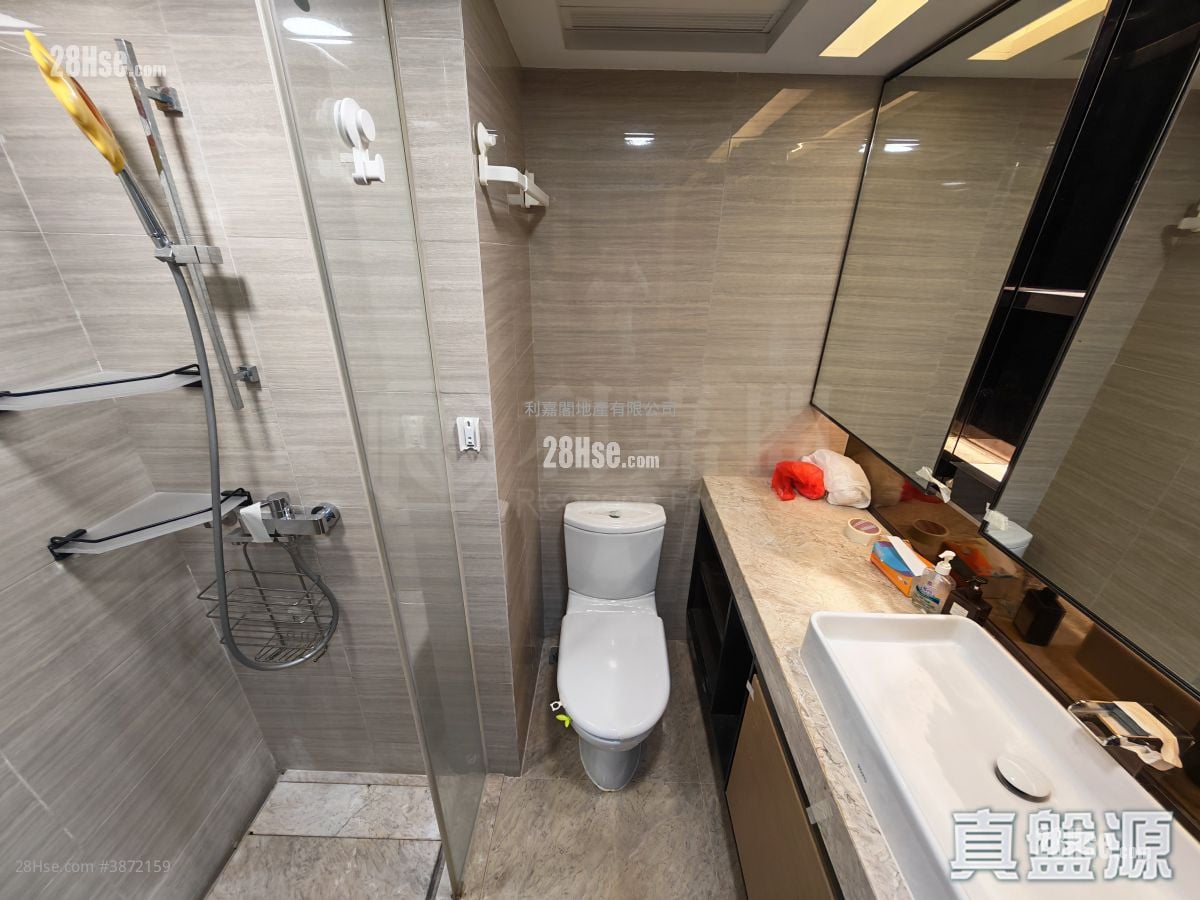 Park Signature Sell Studio , 1 Bathroom 272 ft²