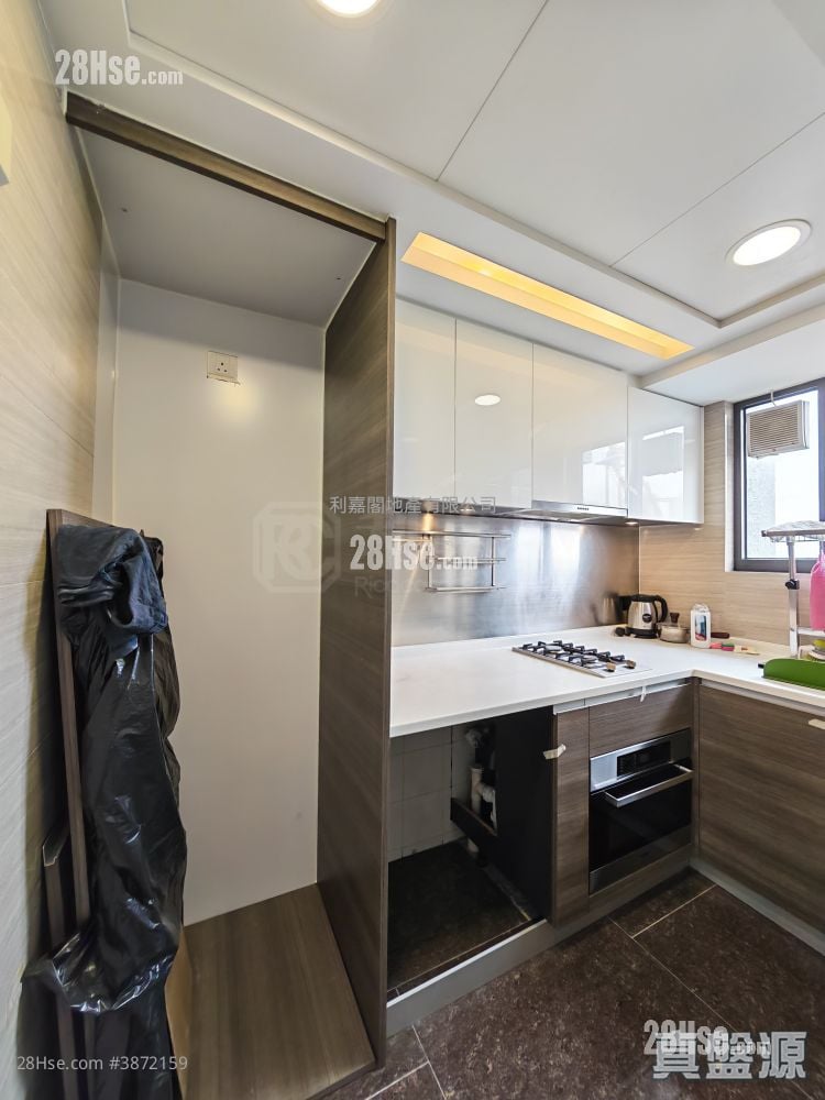 Park Signature Sell Studio , 1 Bathroom 272 ft²