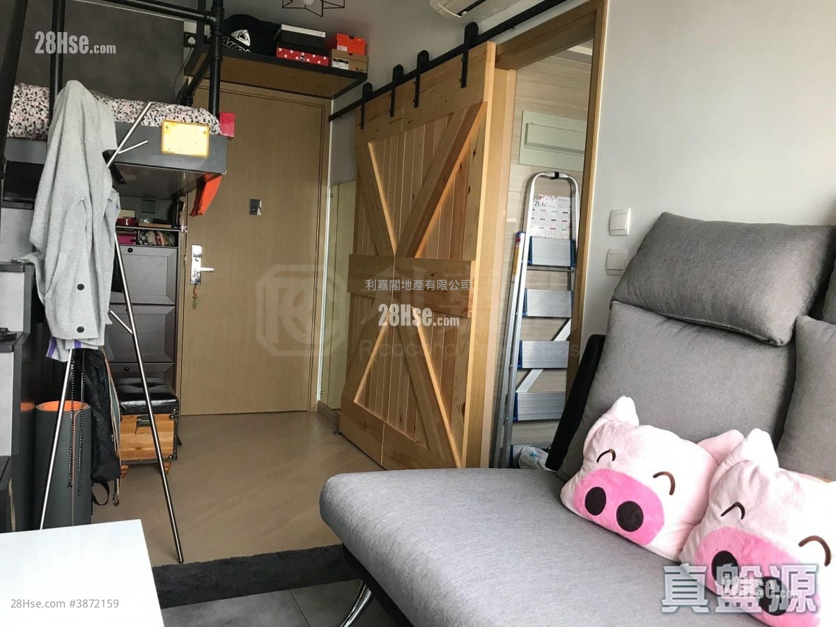 Park Signature Sell Studio , 1 Bathroom 272 ft²