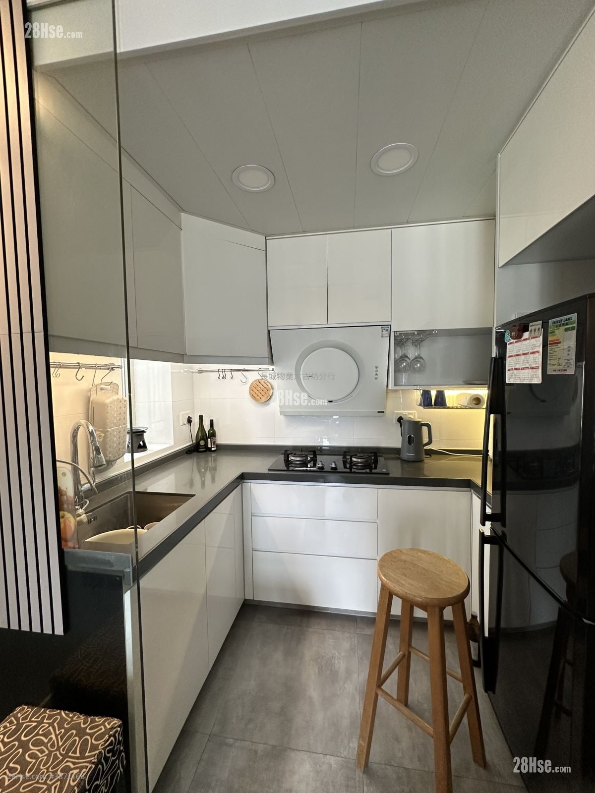 Nan Fung Sun Chuen Sell 2 Bedrooms , 1 Bathroom 391 ft²
