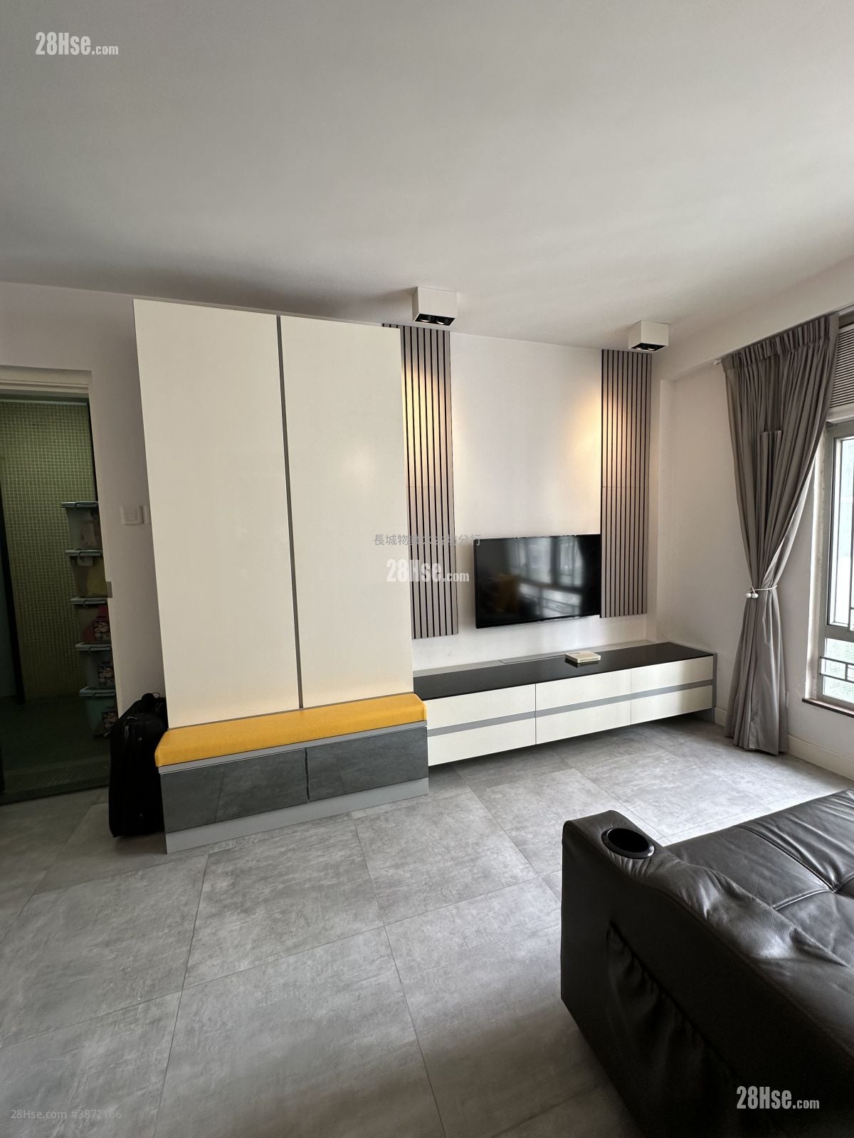 Nan Fung Sun Chuen Sell 2 Bedrooms , 1 Bathroom 391 ft²
