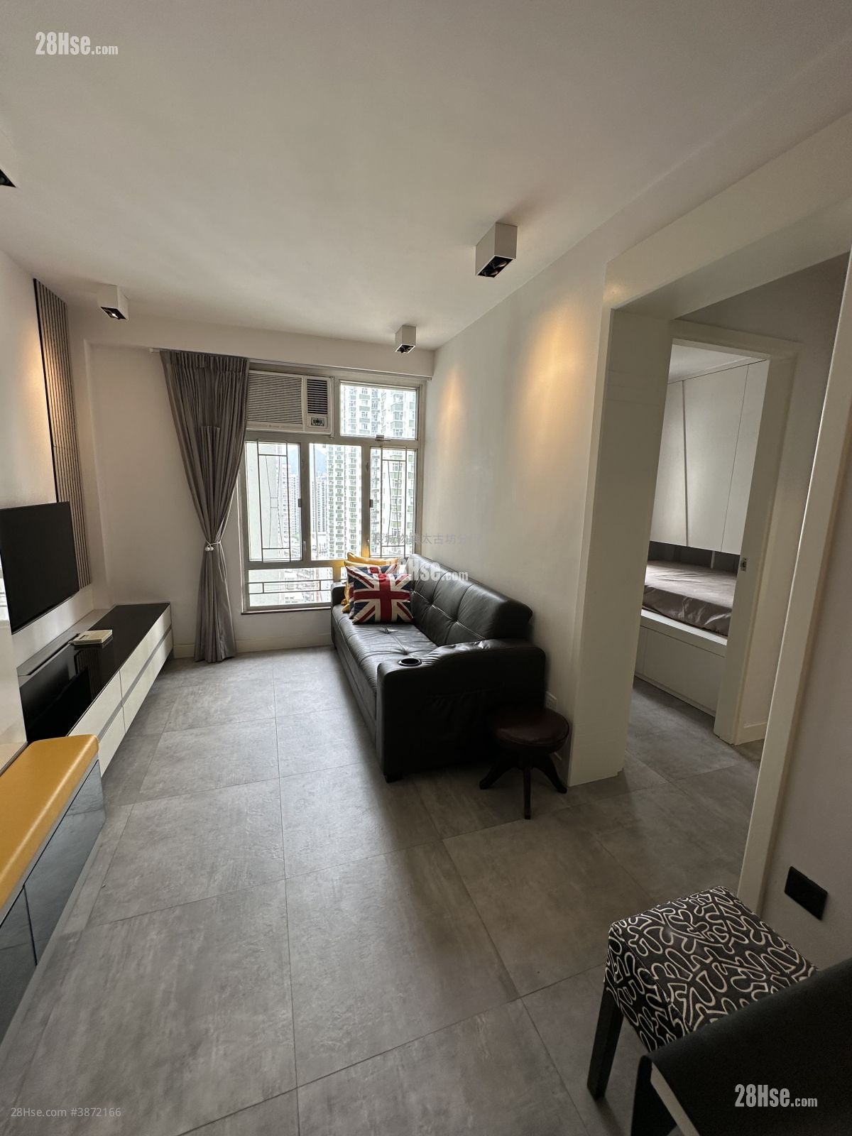 Nan Fung Sun Chuen Sell 2 Bedrooms , 1 Bathroom 391 ft²