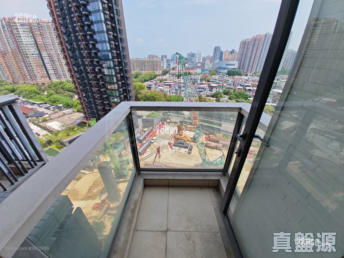 Park Signature Sell Studio , 1 Bathroom 301 ft²