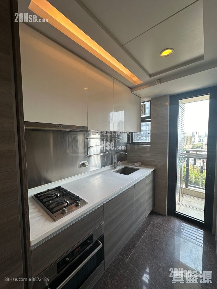 Park Signature Sell Studio , 1 Bathroom 301 ft²