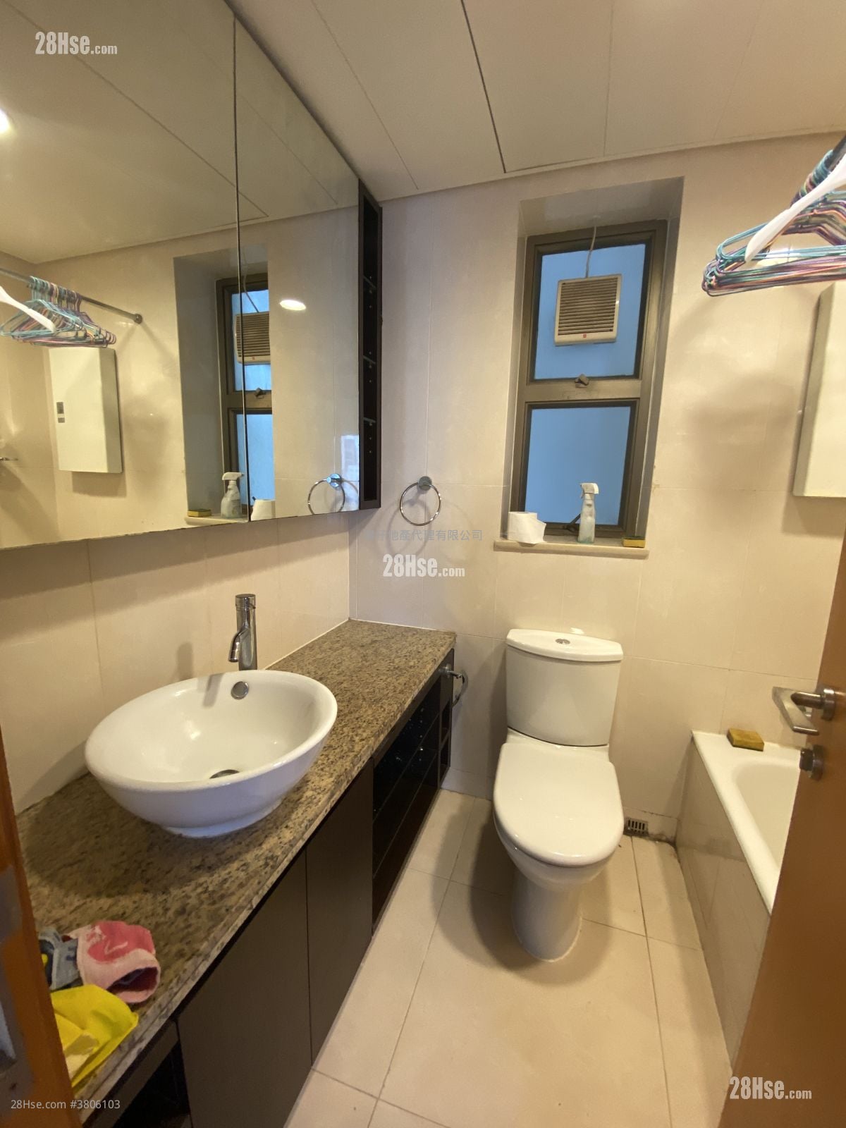 The Zenith Rental 2 Bedrooms , 1 Bathroom 492 ft²