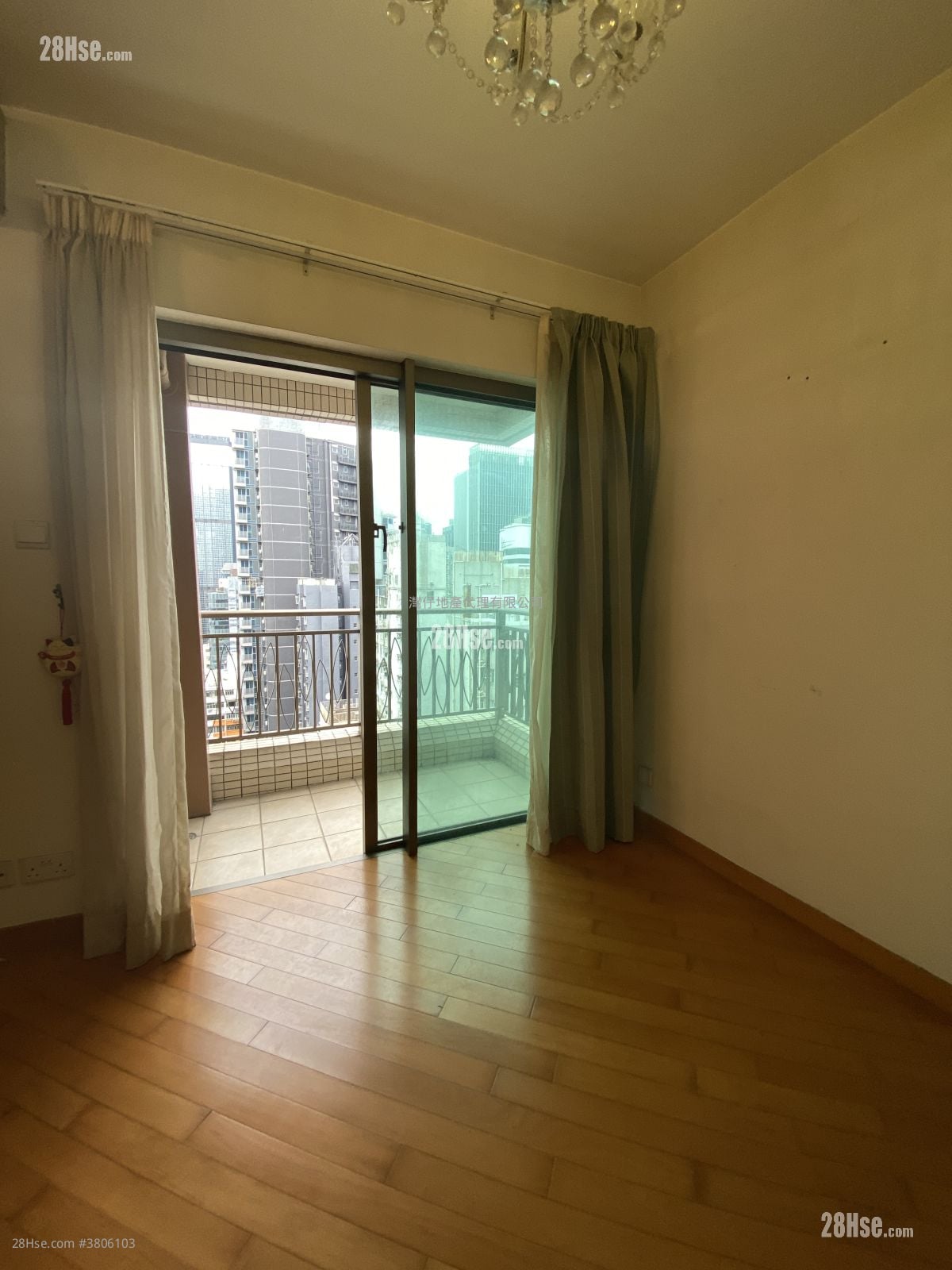 The Zenith Rental 2 Bedrooms , 1 Bathroom 492 ft²