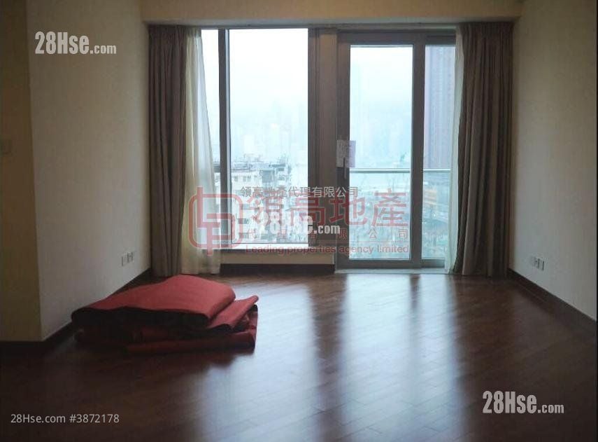 The Coronation Sell 3 Bedrooms , 2 Bathrooms 990 ft²