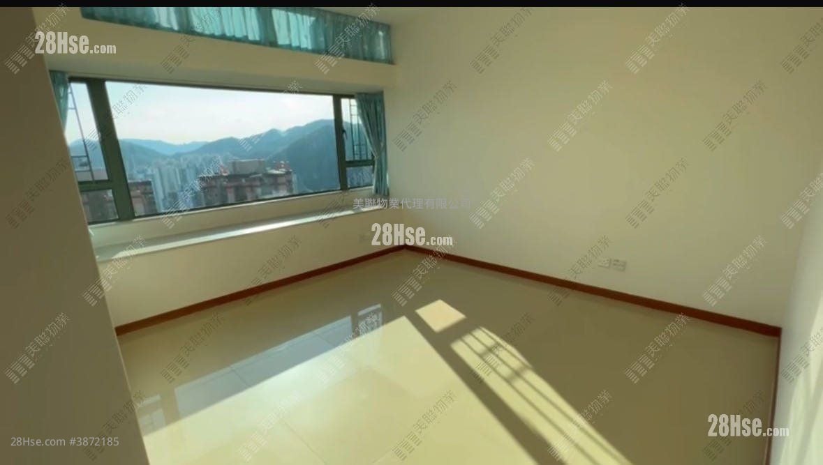Residence Oasis Sell 3 Bedrooms 943 ft²