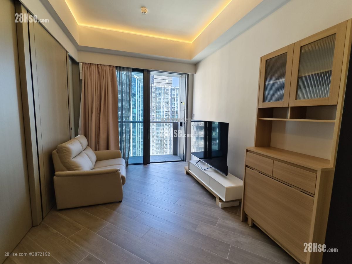 Henley Park Rental 1 Bedroom , 1 Bathroom 384 ft²
