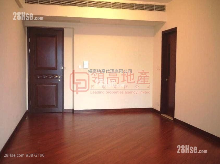 The Coronation Rental 3 Bedrooms , 2 Bathrooms 990 ft²