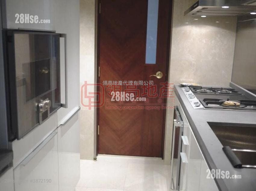 The Coronation Rental 3 Bedrooms , 2 Bathrooms 990 ft²