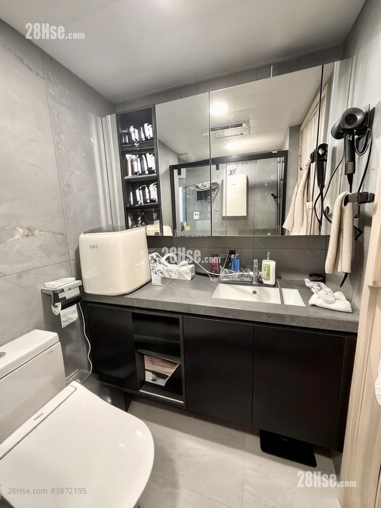 Sham Wan Towers Sell 1 Bedroom , 1 Bathroom 511 ft²