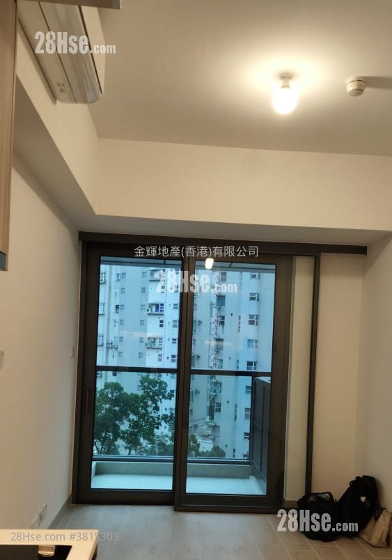 Gold Coast Bay Rental 1 Bedroom , 1 Bathroom 441 ft²