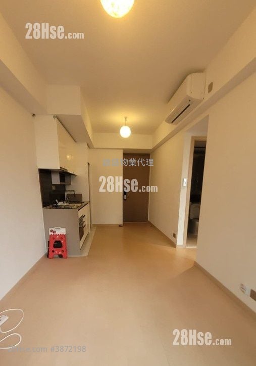 K. Summit Rental 2 Bedrooms , 1 Bathroom 459 ft²