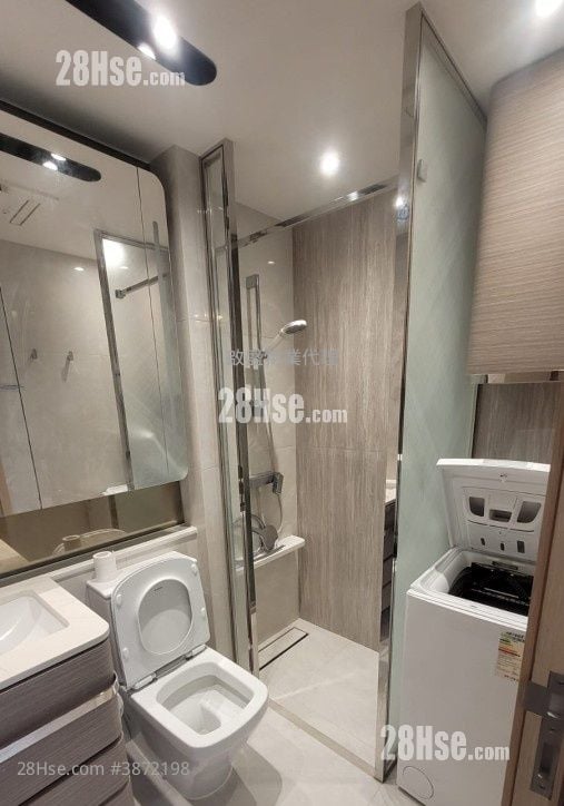 K. Summit Rental 2 Bedrooms , 1 Bathroom 459 ft²