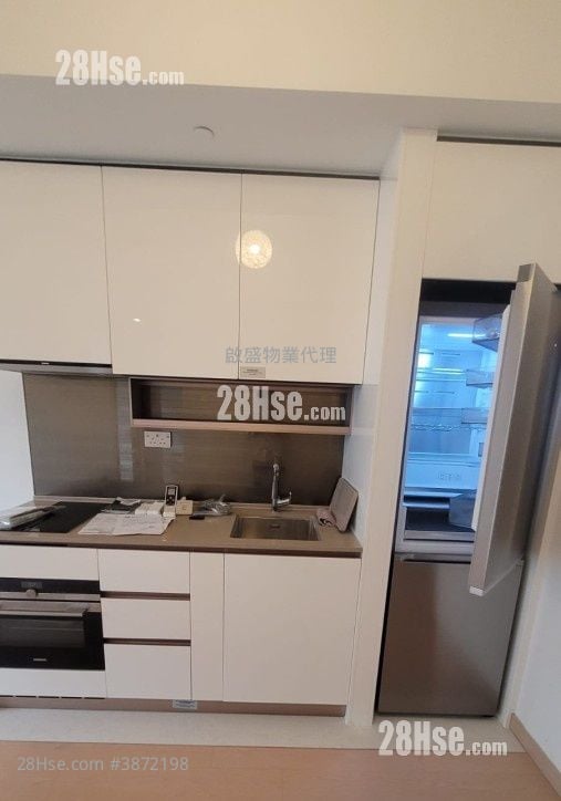 K. Summit Rental 2 Bedrooms , 1 Bathroom 459 ft²