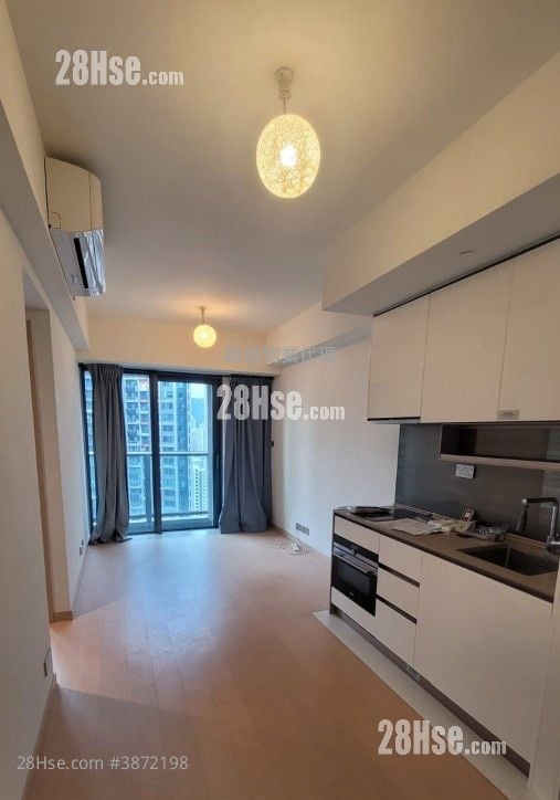 K. Summit Rental 2 Bedrooms , 1 Bathroom 459 ft²