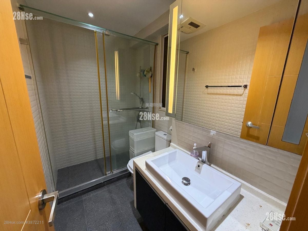 Royal Palms Rental 5+ Bedrooms , 3 Bathrooms