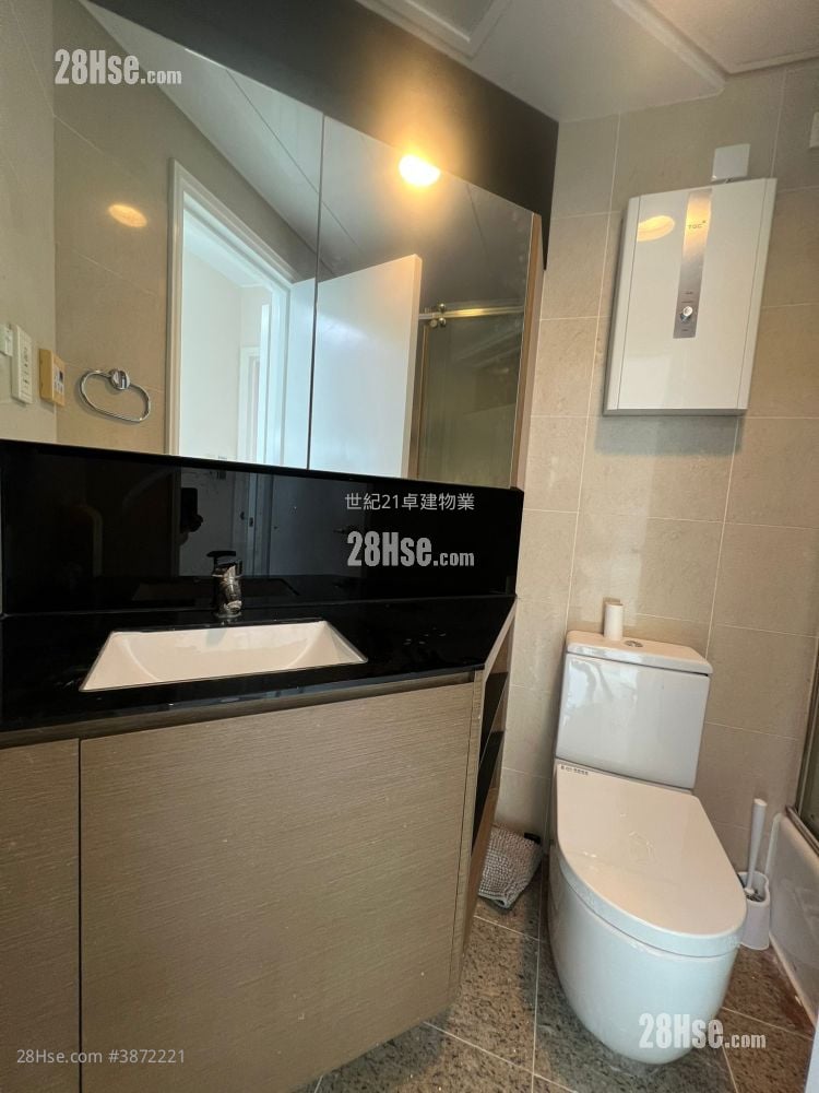 Sorrento Sell 2 Bedrooms , 2 Bathrooms 633 ft²