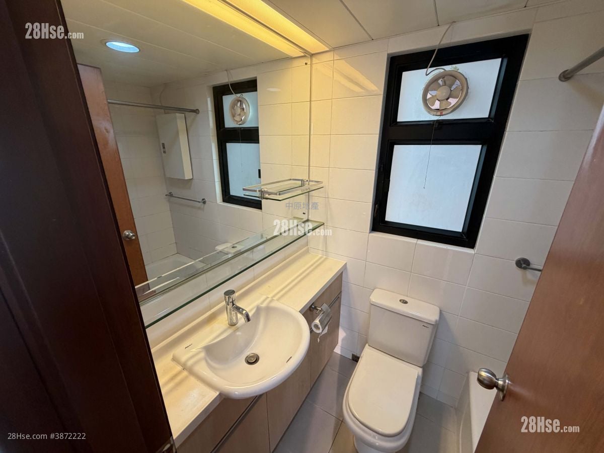 Royal Green Rental 372 ft²