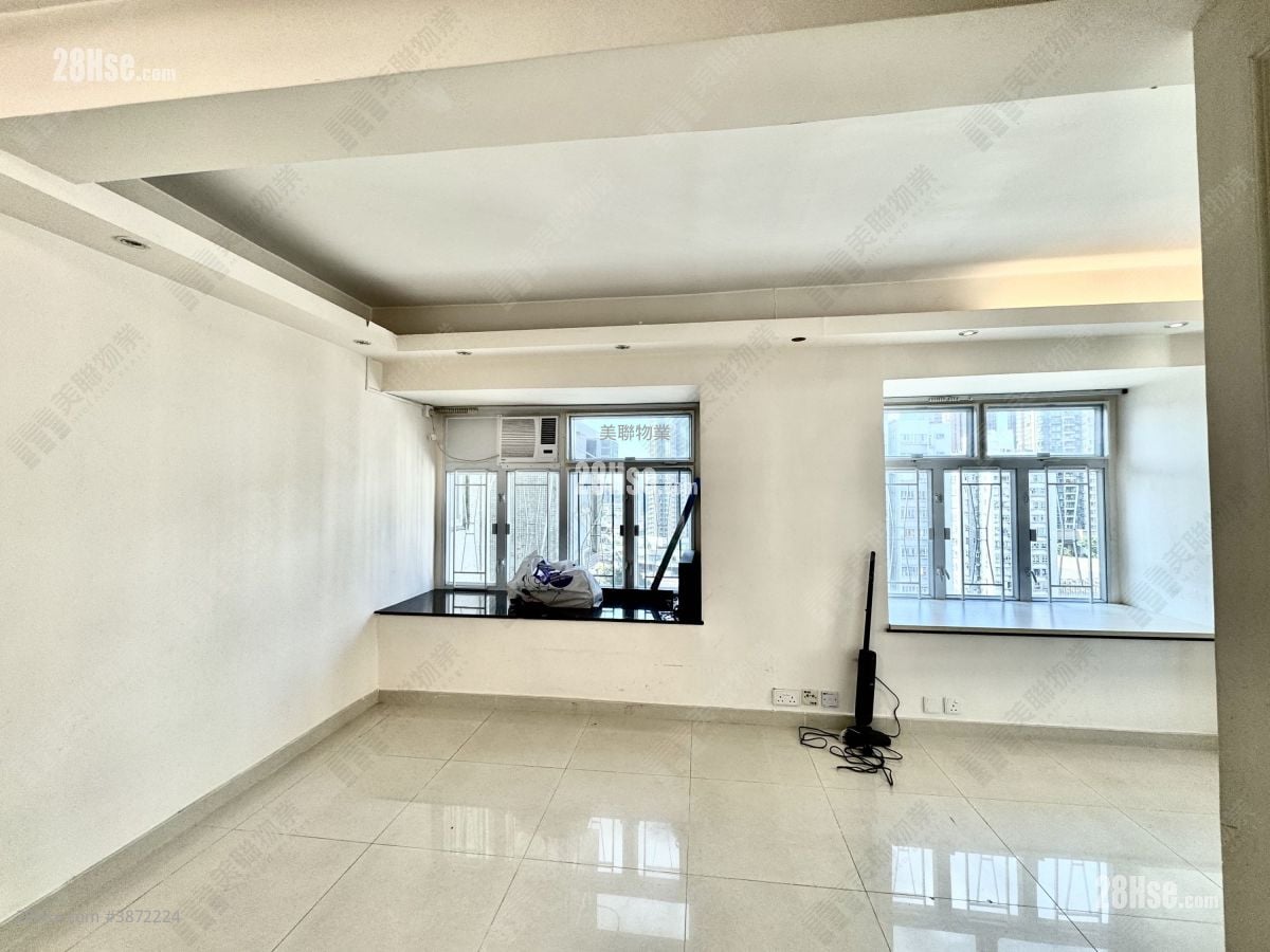 Ho Shun King Building Sell 1 Bedroom , 1 Bathroom 358 ft²