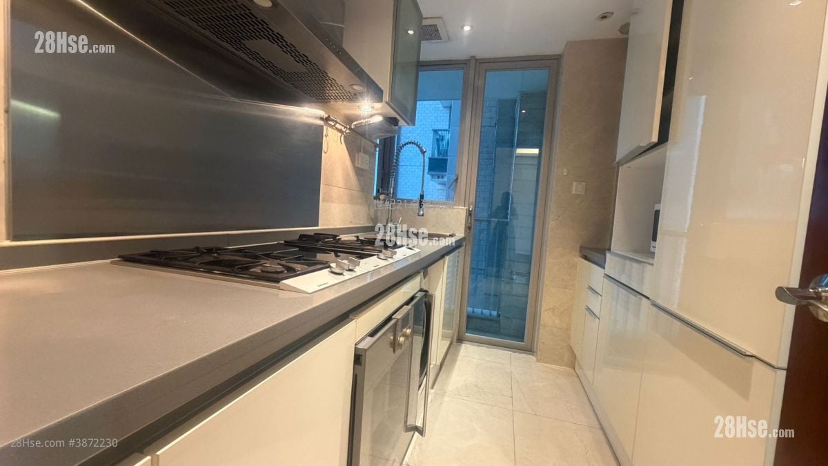 The Coronation Sell 3 Bedrooms , 2 Bathrooms 956 ft²