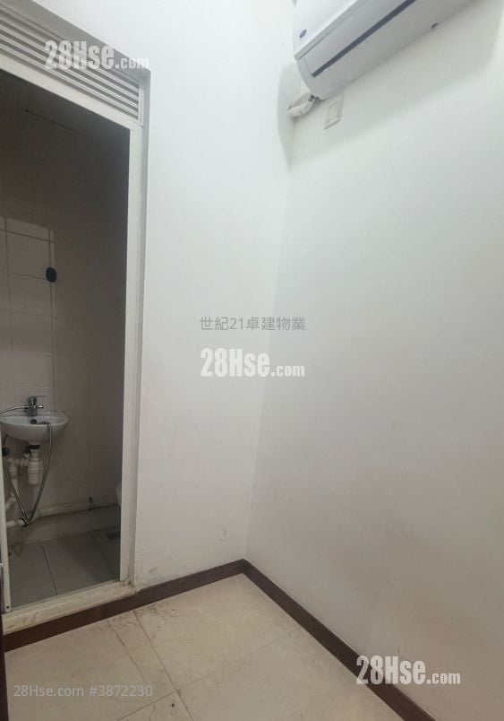 The Coronation Sell 3 Bedrooms , 2 Bathrooms 956 ft²