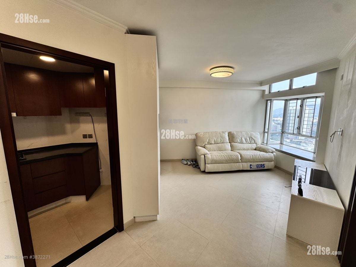 Kingswood Villas Sell 2 Bedrooms 442 ft²