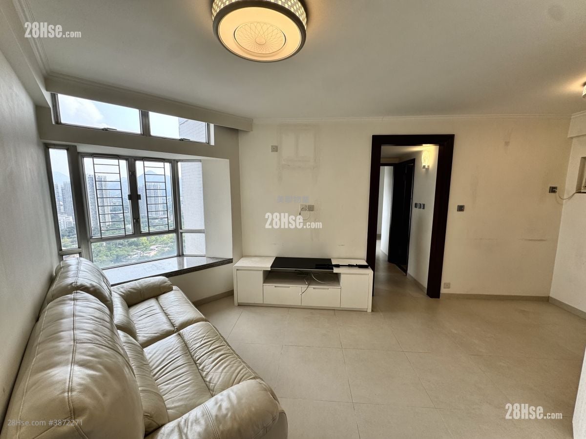 Kingswood Villas Sell 2 Bedrooms 442 ft²