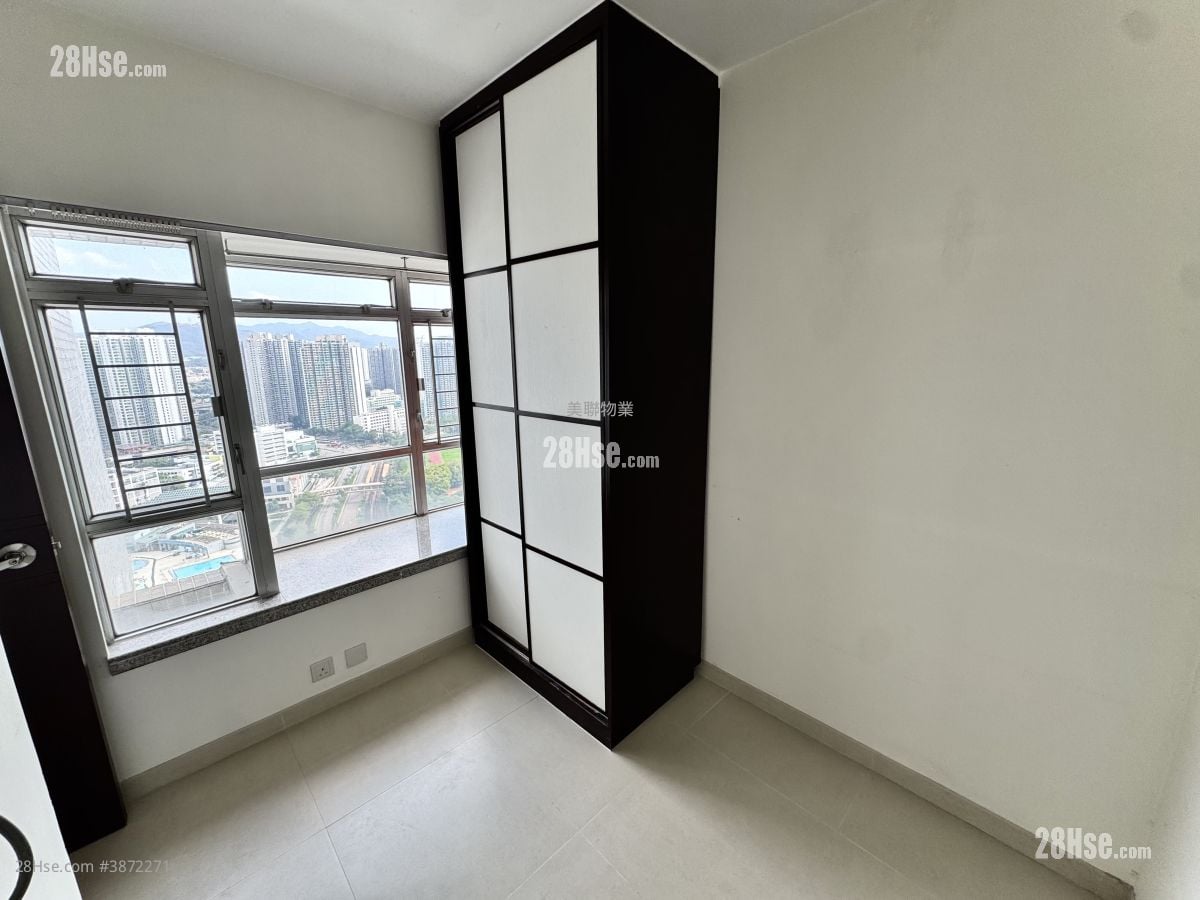 Kingswood Villas Sell 2 Bedrooms 442 ft²