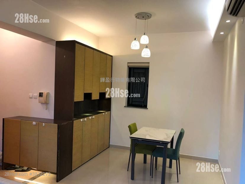 Le Sommet Rental 2 Bedrooms , 1 Bathroom 569 ft²