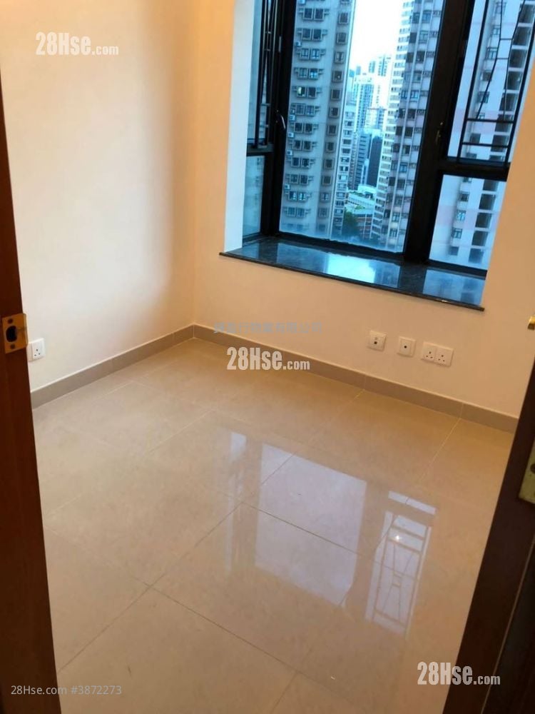 Le Sommet Rental 2 Bedrooms , 1 Bathroom 569 ft²