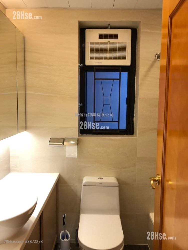 Le Sommet Rental 2 Bedrooms , 1 Bathroom 569 ft²