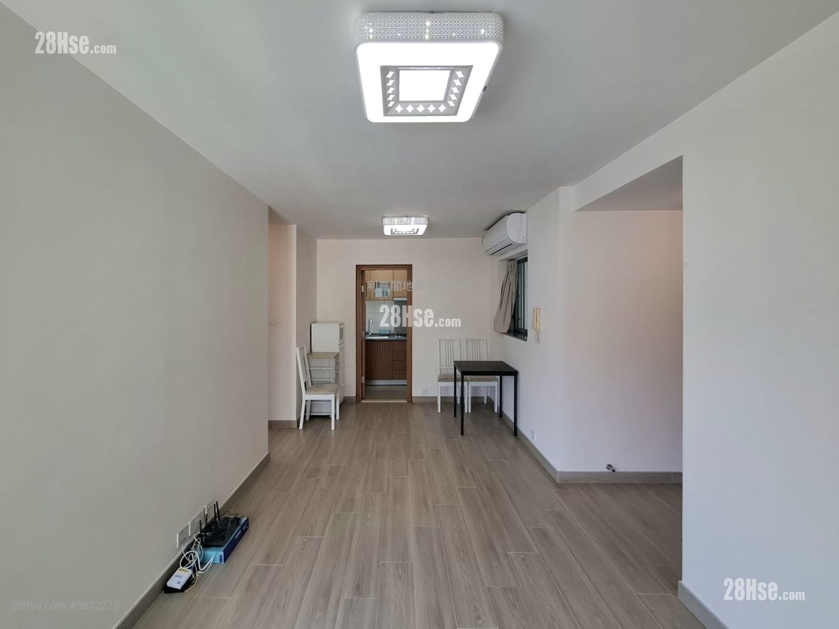 Seaview Crescent Sell 2 Bedrooms , 1 Bathroom 516 ft²