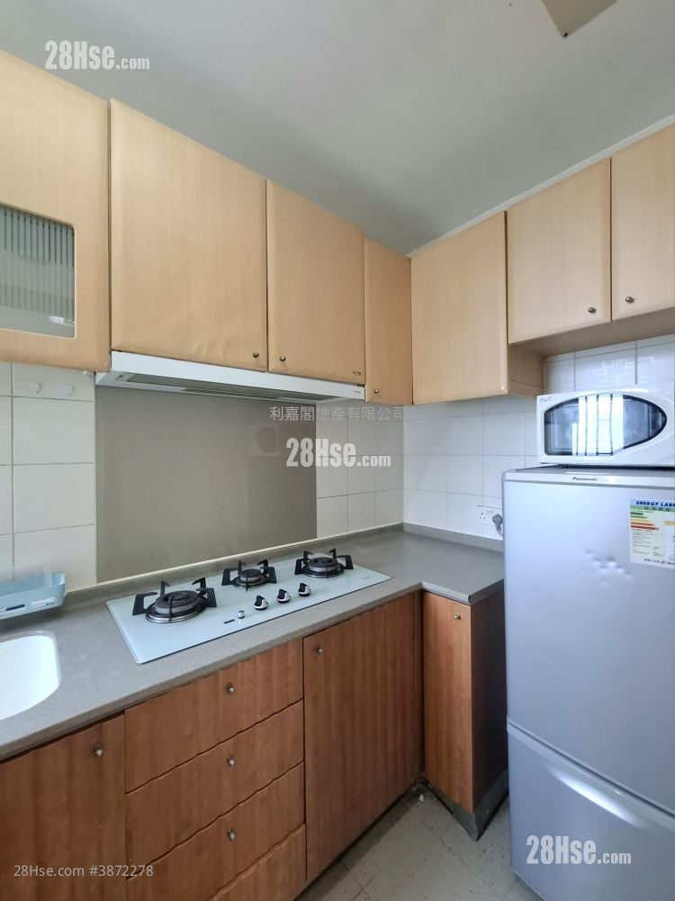 Seaview Crescent Sell 2 Bedrooms , 1 Bathroom 516 ft²