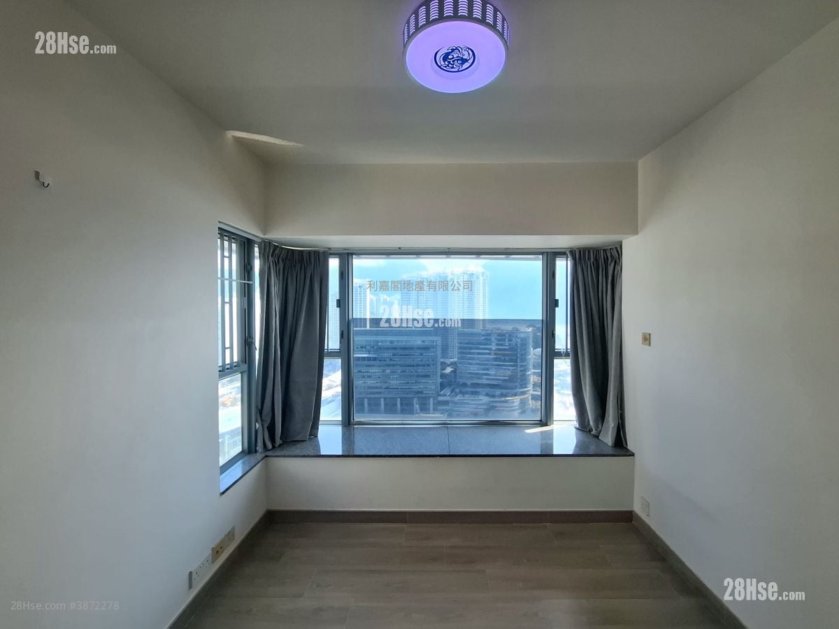 Seaview Crescent Sell 2 Bedrooms , 1 Bathroom 516 ft²