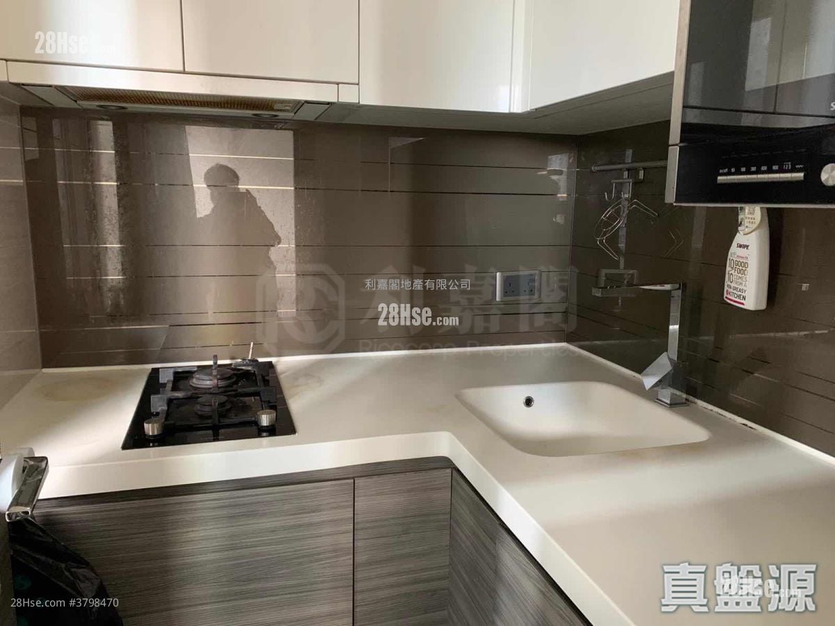 Green Code Sell Studio , 1 Bathroom 324 ft²