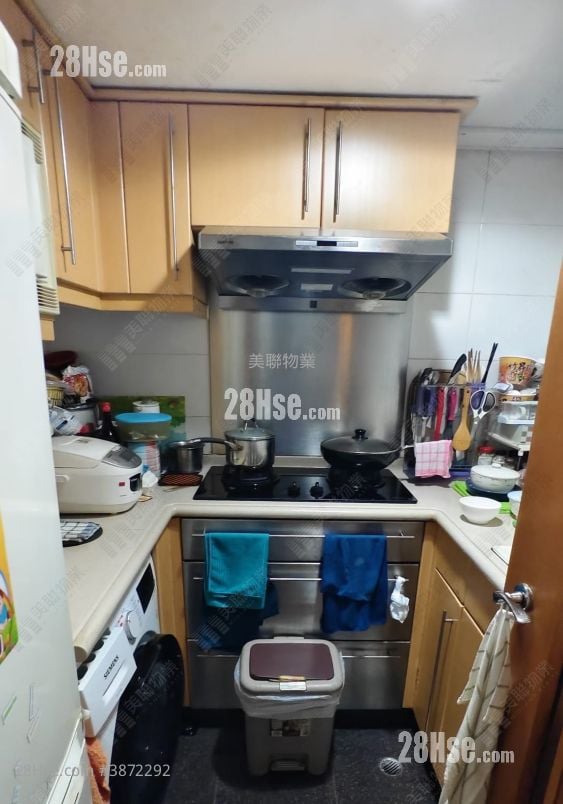 Park Central Sell 2 Bedrooms , 1 Bathroom 437 ft²