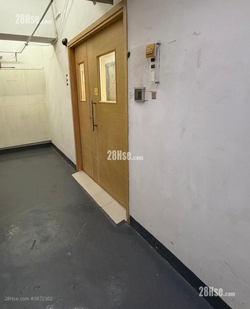 Gold King Industrial Building Rental 2 Bedrooms , 1 Toilet