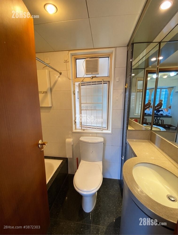 La Cite Noble Sell 2 Bedrooms , 1 Bathroom 377 ft²